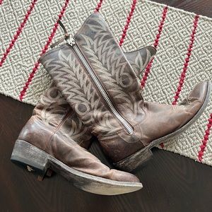 Old gringo, size 9, brown cowboy boots